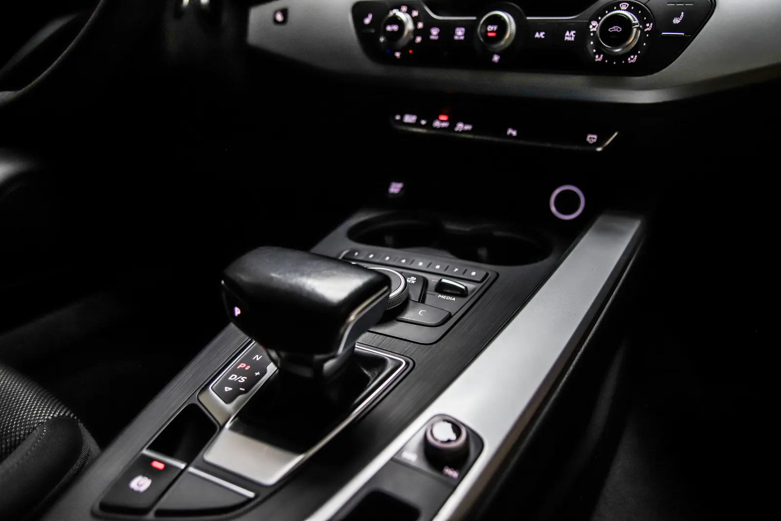 Interior Audi A4 — JB Prime Ride