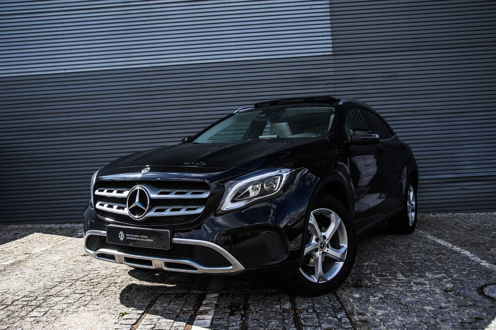 Mercedes-Benz GLA 180d Panorâmico (Facelift 2017)